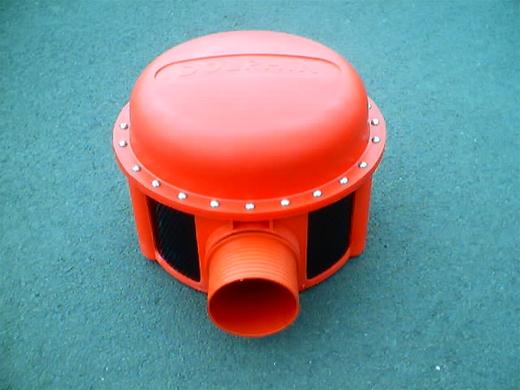 Dolphin 2" Floating Strainer